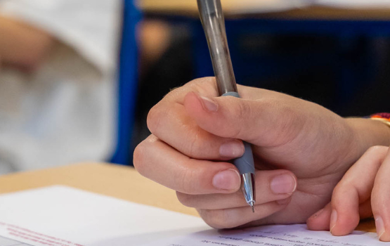 Quelles spécialités choisir au lycée pour réussir Sciences Po Paris ?