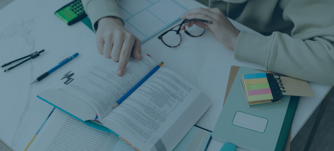 Mathématiques Approfondies vs Mathématiques Appliquées : que choisir en Prépa ECG ?